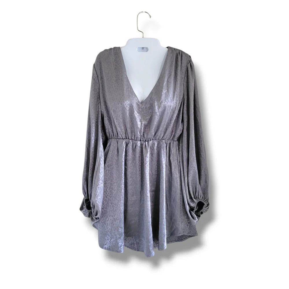 ✨️HP✨️Sage The Label | Anthro | NWT Wild Thoughts Silver Jacquard Leopard Dress - Picture 2 of 16